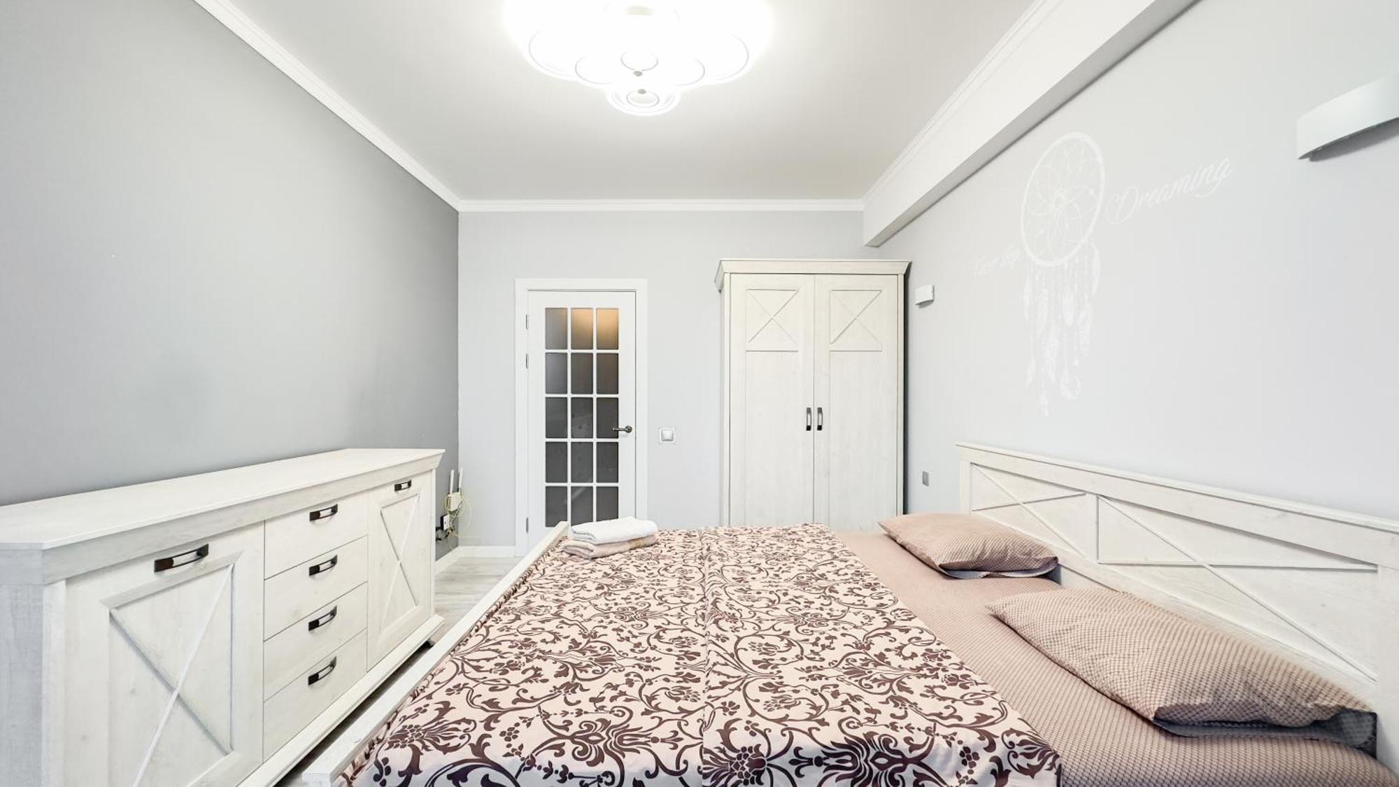 Glass New Apartments Ultracentral 키시나우 외부 사진