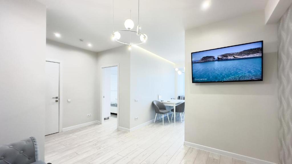 Glass New Apartments Ultracentral 키시나우 외부 사진